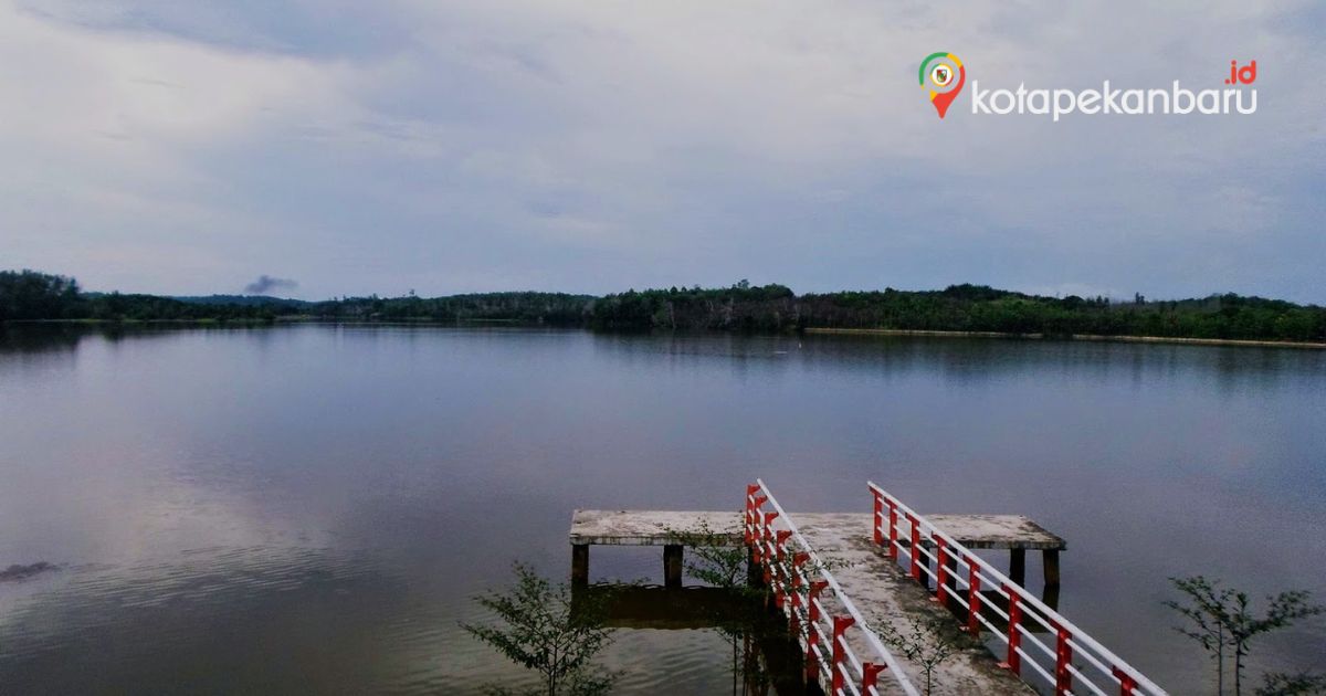 Danau Bandar Kayangan Lembah Sari