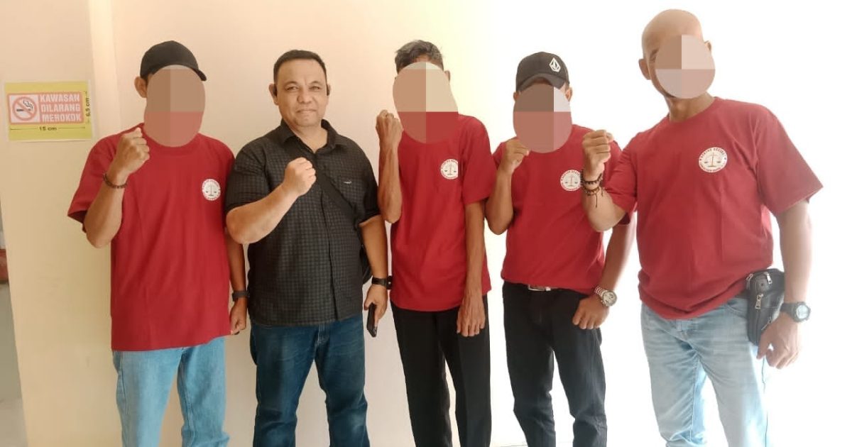 Iskandar Halim Munthe,SH MH bersama Pelapor dan Saksi yang telah diperiksa Penyidik Polres Lahat(photo/ist)