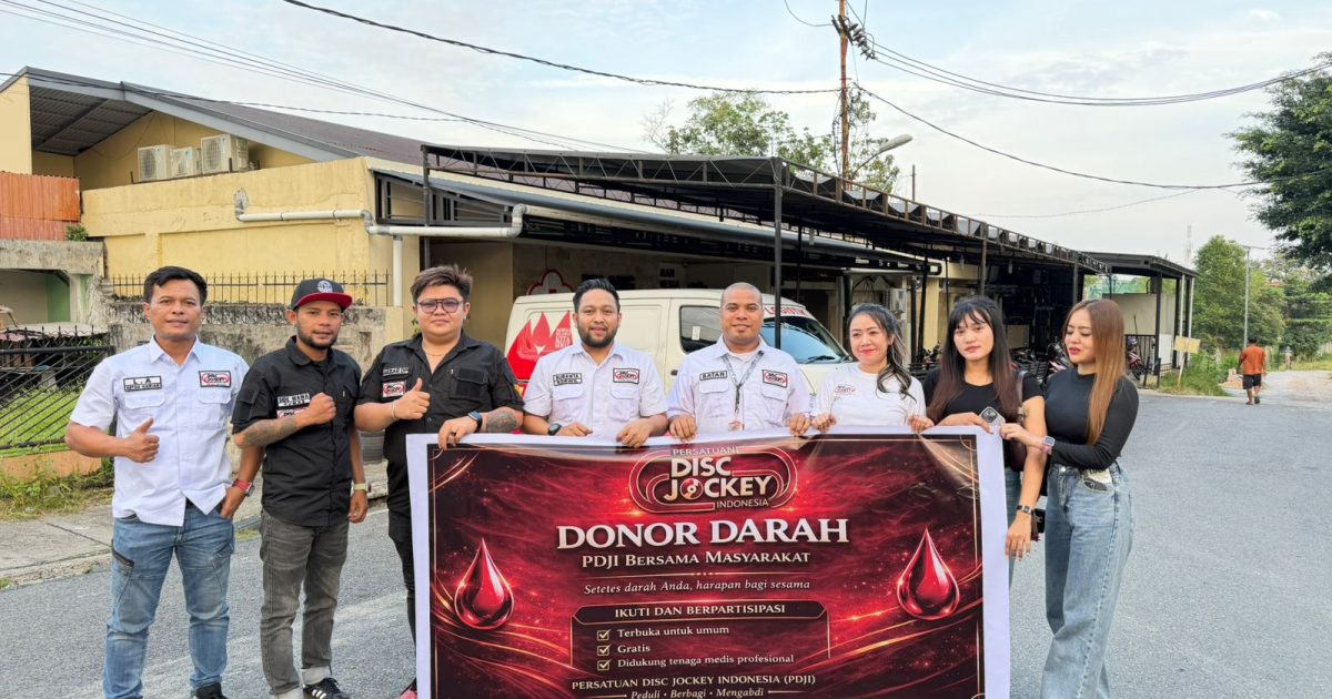 Pengurus Daerah Persatuan Disc Jockey Indonesia (Pengda PDJI) Riau Kembali berkolaborasi dengan Palang Merah Indonesia (PMI) menggelar bhakti sosial Aksi donor darah yang dilaksanakan di PMI Provinsi Riau (photo/ist)