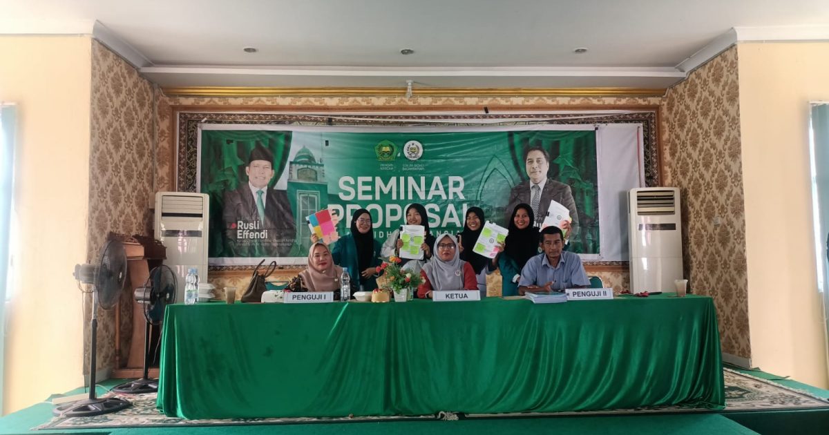 Penguji dan maahasiswa jalani seminar proposal STAI Ar-Ridho Bagansiapiapi Kamis (12/2/2026) di Gedung Rektorat. (Foto: Istimewa).