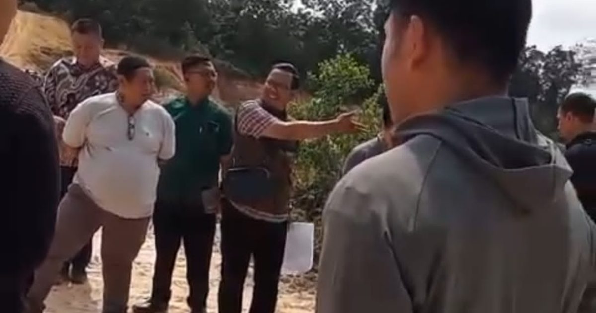 Proses sengketa lahan proyek Jalan Tol Pekanbaru–Rengat kembali menjadi sorotan publik. Dalam sidang pemeriksaan setempat (photo/ist)