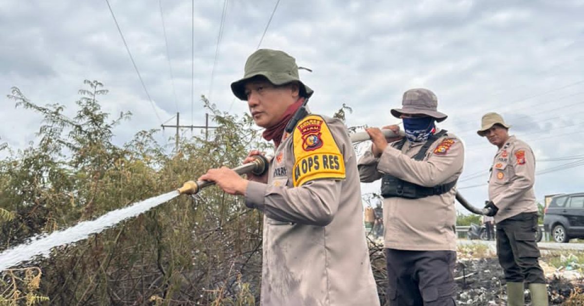 Kepedulian dan kesigapan Polri dalam menjaga lingkungan kembali ditunjukkan oleh jajaran Polres Rokan Hilir (Photo/Ist)