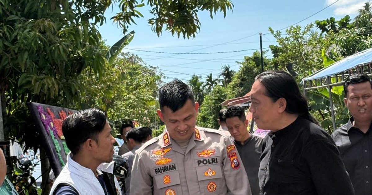 Suasana duka menyelimuti prosesi pelepasan jenazah Wakil Ketua Persatuan Wartawan Indonesia (PWI) Bengkalis, Yulistar Elavanto