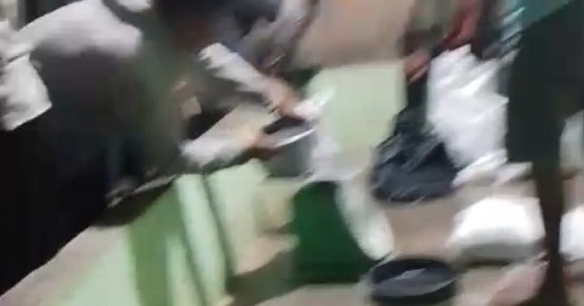 Praktik jual beli pasir timah yang diduga berasal dari aktivitas tambang ilegal (photo/ist)