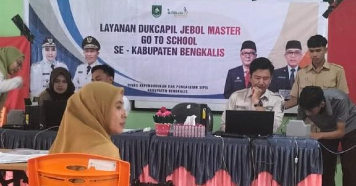 program Jebol Master Go To School dengan menyasar para pelajar di SMAN 3 Bengkalis.(poto/ist)