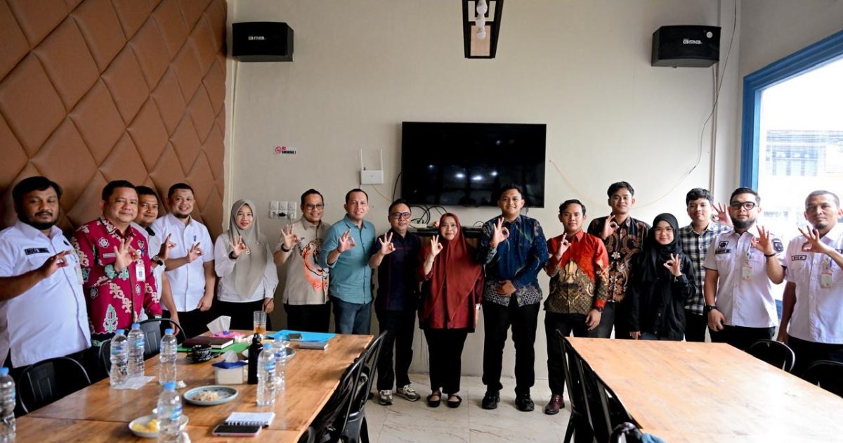 Usai audiensi dan silaturahmi yang berlangsung di Kafe Stories, Desa Harapan, Duri, Rabu, 13 Mei 2026.(poto/ist)