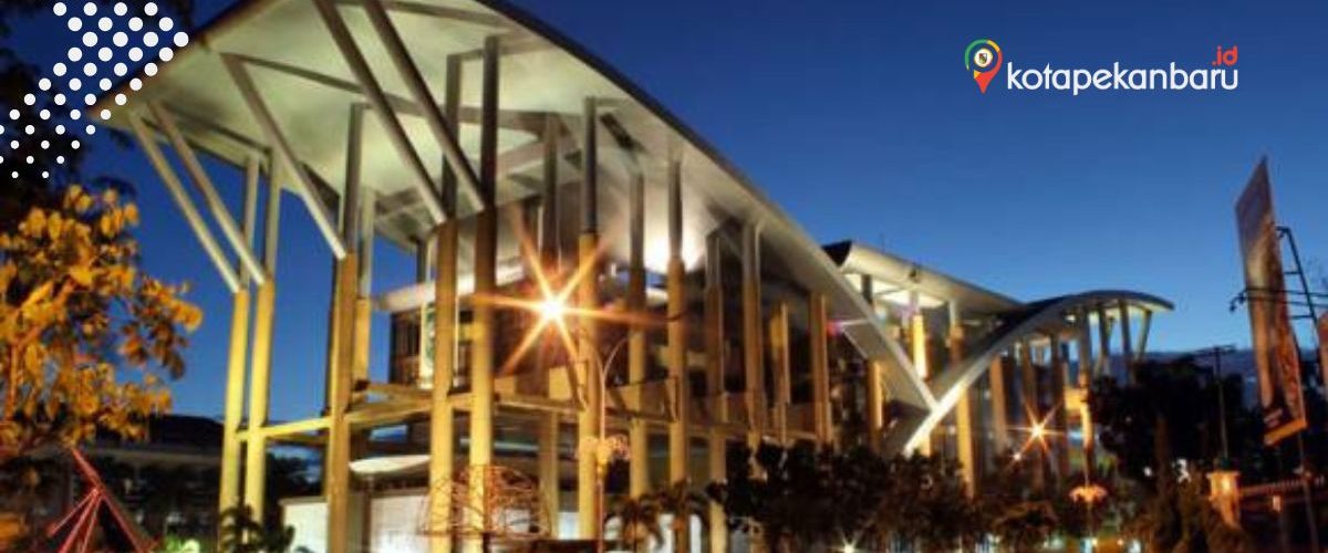 Perpustakaan Soeman HS Provinsi Riau